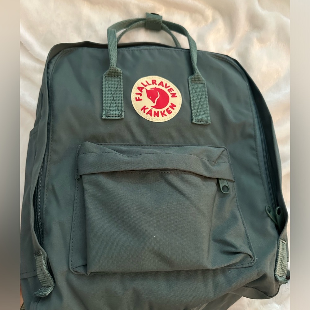 Fjallraven Kanken backpack - Arctic green